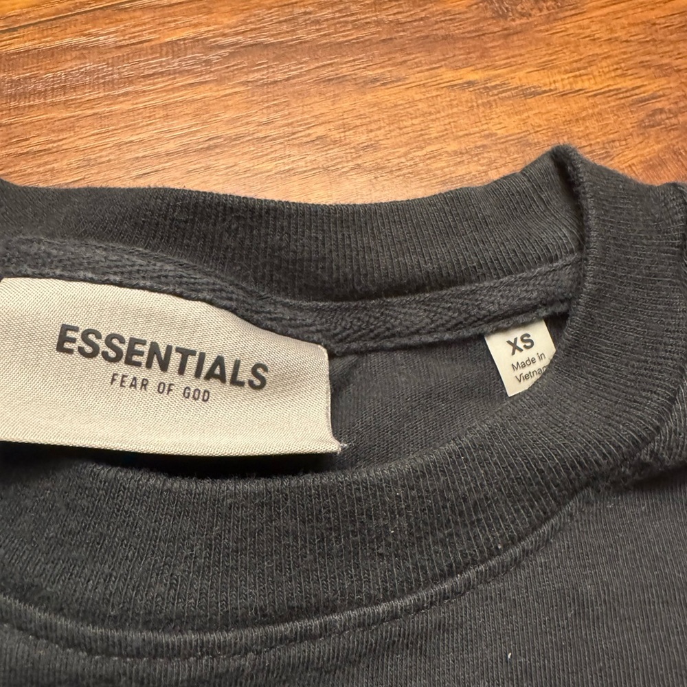 Fear Of God| Essentials| T-Shirt| Stretch Limo| Size XS | Black | Oversized - Picture 2 of 7